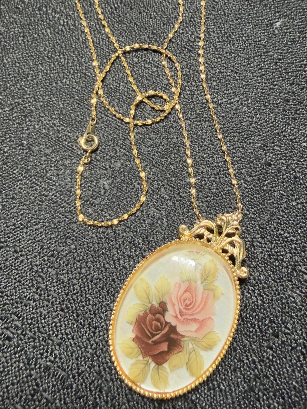 Vintage-Style Gold Floral Oval Pendant Necklace - Pink & Brown Roses